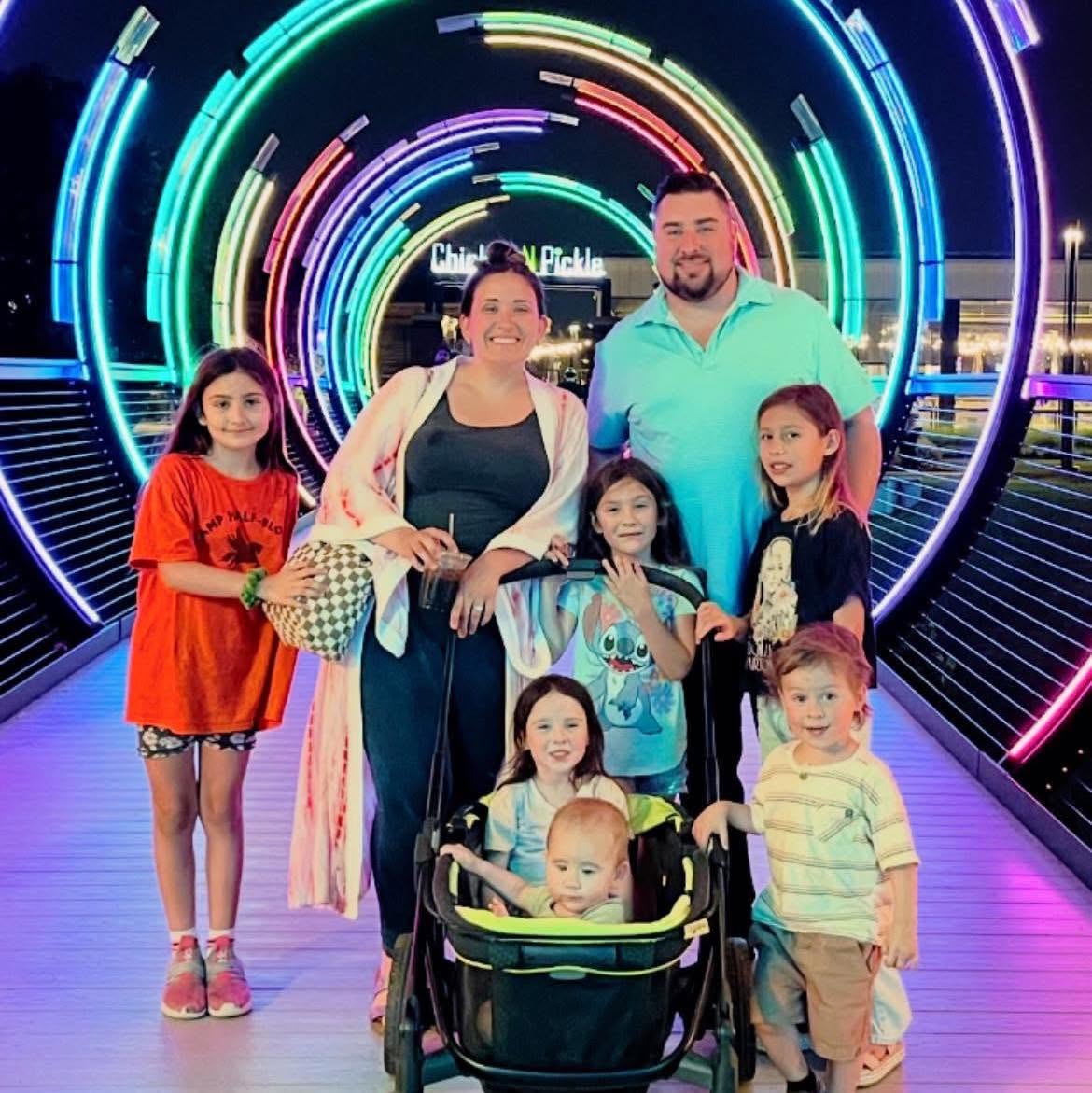 Eric and Felicia Skeldon with their seven children
